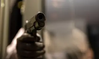 Бургазлия стреля с пистолет по шофьор на АМ "Тракия"