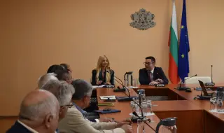 Александър Пулев: Развитието на отбранителната индустрия е сред приоритетите на правителството