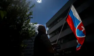 Словакия отлага гласуването за конституционни промени, които поставят националните закони над тези на ЕС