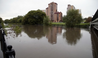 Рекордни валежи удавиха Москва