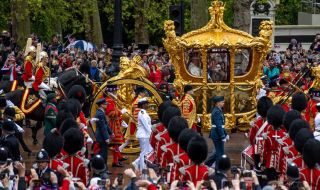 Погребението на Елизабет II е било по-интересно от коронацията на Чарлз III