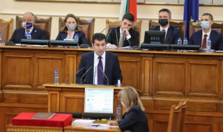 Петков: Позицията ни към преговорния процес със Северна Македония се запазва