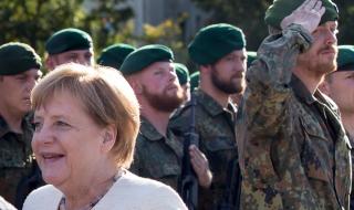 Меркел уволнява шефа на контраразузнаването