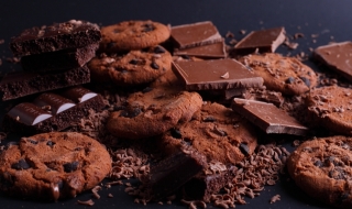Шоколадови бисквити без брашно и захар