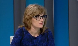 Захариева: Нека спре спекулацията, че при липса на машини няма да има избори