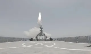 Саудитска Арабия свали три ракети и четири дрона