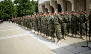 Въведоха доброволната казарма, ето кои мъже отиват в строя