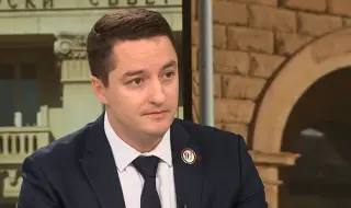 Явор Божанков: Радев реши да надцака Костадинов и в Деня на Европа обяви война на Европа