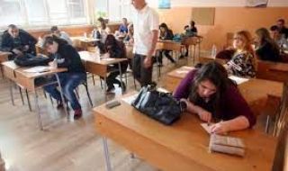 Близо 50 хиляди ученици се явяват на задължителна матура по БЕЛ на 19 май