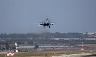 Военен самолет е свален в Сирия