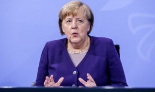 Ангела Меркел няма да стане почетен председател на германските консерватори