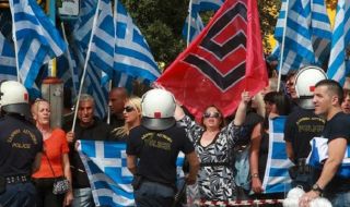 С ярост, ритници и юмруци - завръщат ли се неонацистите в Гърция?