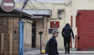 Арестуваният в Русия за шпионаж американски журналист се срещна с адвокатите си