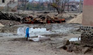 С 300 лв. ще бъдат подпомогнати и хората от наводнените карловски села