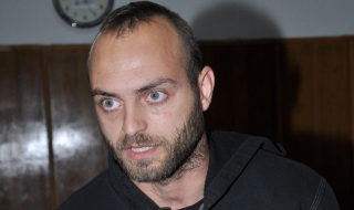 Убиецът на берковския общинар остава в ареста
