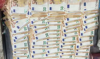 Акция в Поморие: Иззеха 20 000 евро и агитационни материали