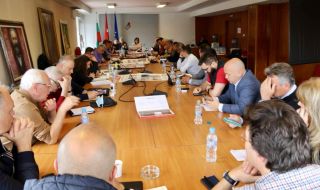 Нинова: Утре към голямата лява коалиция идват още три партии