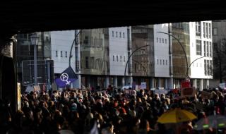 Германски град се надигна след убийство на жена