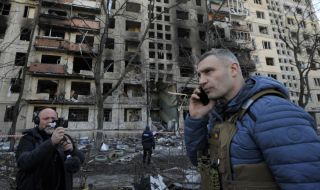 Кличко: Електропреносната мрежа на Киев работи в извънреден режим