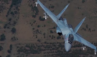 Русия се &quot;фука&quot; със &quot;Су-35&quot; (Видео)