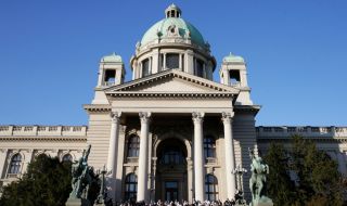 Правителството на Сърбия ще има 25 министерства