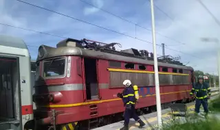 The locomotive of the Sofia-Varna train caught fire 