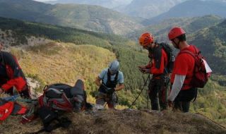 Жегата изпрати туристите в планините и създаде работа за БЧК