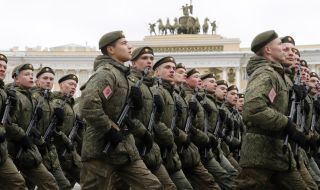 Русия: Абсурдно е Украйна да смята, че може да постигне някаква победа на бойното поле