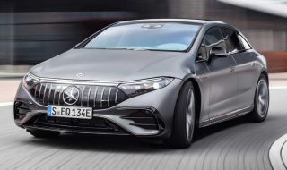 Mercedes бави доставките на нови автомобили с повече от година