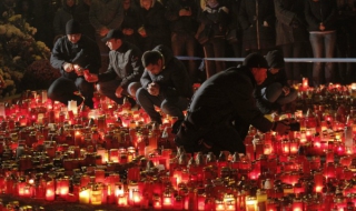 Броят на жертвите от пожара в дискотеката в Букурещ достигна 35