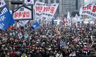 South Korean opposition threatens impeachment of interim president Han Deok-soo 