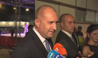 Радев: Премиерът да се еманципира от менторите си в записа