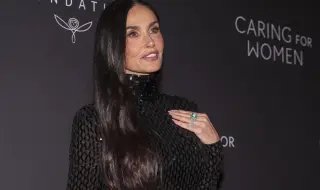 Деми Мур се появи на премиера с бившия мъж на Анджелина Джоли, Били Боб Торнтън