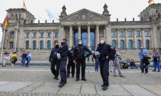 Коронавирус: Има ли таен план на германското правителство?