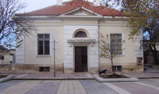 Ловко задигнати картини на български майстори