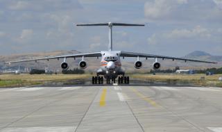 Руски самолети продължават с доставката на С-400