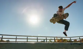 Бразилски скейтбордист се спусна по 22-етажна рампа и постави два рекорда (ВИДЕО)