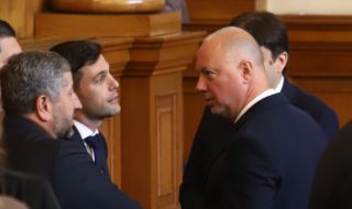 Първият пленарен ден на 48-ото НС продължава