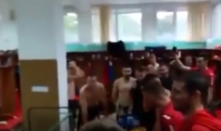 Луд купон в Локо (Сф) след победата над ЦСКА (Видео)