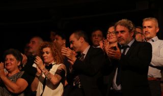 Министърът на културата: Честит празник на всички, чиито сърца туптят в ритъма на театъра