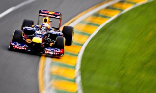 Mercedes заподозря Red Bull в измама