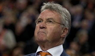 Хидинк не обръща внимание на критиките