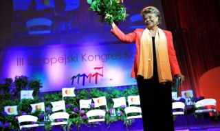 EК следи ситуацията у нас и Катуница