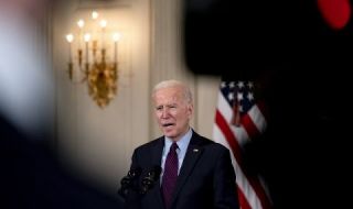 Отстраниха говорител на Байдън заради заплахи към журналистка