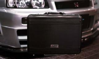Собственик на рядък GT-R плати $10 хил. за фирмено куфарче (ВИДЕО)