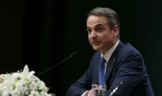 Гърция укрепва присъствието си в Кипър с фрегати и F-16