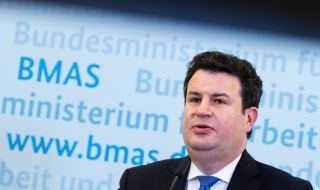 Германия отделя допълнителни 2,4 млрд. евро за украинските бежанци