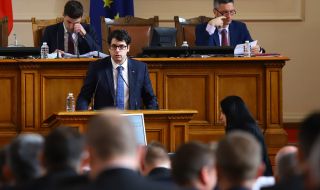 Пеканов: Служебният кабинет не може да прави резки промени в Плана за възстановяване и устойчивост