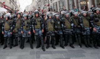Над 1000 задържани при протестите в Москва