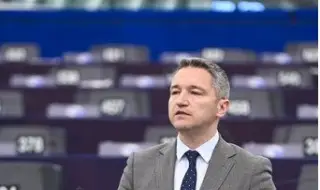 Кристиан Вигенин остро разкритикува Европейската комисия за разрешенията на ГМО